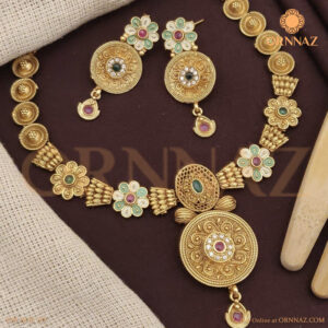Multicolor Antique Studded Look Necklace Set for Women
