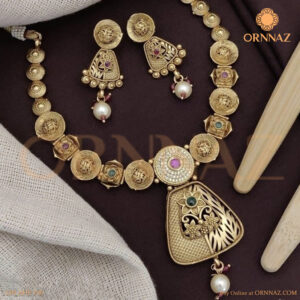 Unique Design Gold Plated Antique Necklace Set with White Pearl