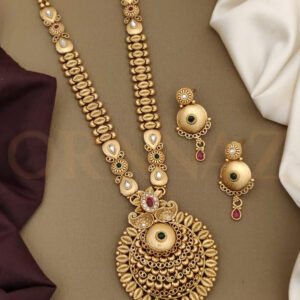 Dazzling Gold Plated Long Set Fashion Jewellery with Daisy Shaped Pendant