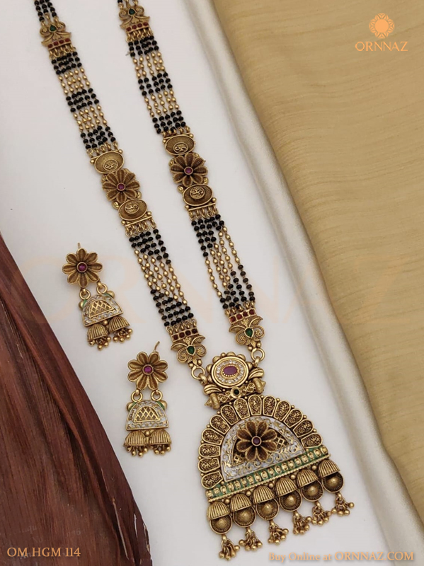 Temple design gold on sale mangalsutra