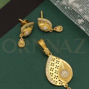 1 Gram Gold Forming Teardrop Shape Pendant Set