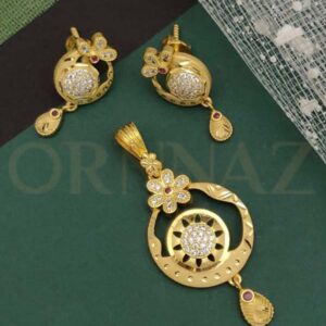 1 Gram Gold Plated Round Floral Pendant Set for Women