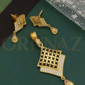 Stylish 1 Gram Dramatic Rhombus Pendant Set with Earrings