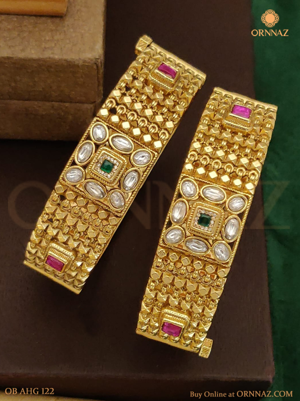 Gold bangles in hot sale square shape